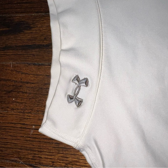 White UnderArmour - Picture 3 of 4